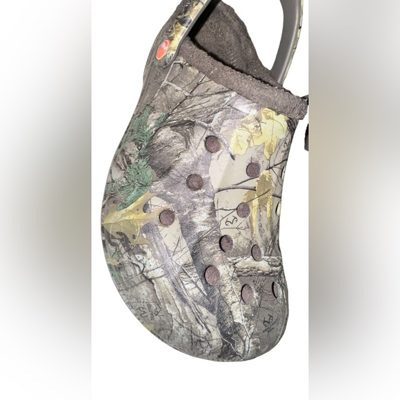 Crocs Lined camouflage slip on shoes women’s 9 men’s outdoor shoes size 7 - Picture 3 of 17
